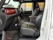 ジープ ラングラー アンリミテッド ルビコン 4WD 中古車