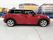 MINI(ミニ) ミニ クーパーS 5ドア　JCWパッケージ/純正ナビ/バックカメラ/パドルシフト/オートライト/オートエアコン/HUD/フォグライト/純正17インチAW/本革ステアリング 中古車