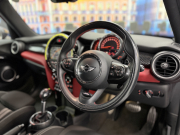 MINI(ミニ) ミニ クーパーS 5ドア　JCWパッケージ/純正ナビ/バックカメラ/パドルシフト/オートライト/オートエアコン/HUD/フォグライト/純正17インチAW/本革ステアリング 中古車