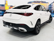 メルセデスベンツ GLCクーペ GLCクーペ220d 4MATIC(ISG)AMG-L MP202401　サンルーフ/レザーエクスクルーシブパッケージ/ブルメスター/AMGラインパッケージ/AppleCarPlay/ヘッドアップディスプレイ/アダプティブクルーズコントロール/ブラインドスポットモニタ/シートヒーター/パワーシート 中古車