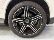 メルセデスベンツ GLCクーペ GLCクーペ220d 4MATIC(ISG)AMG-L MP202401　サンルーフ/レザーエクスクルーシブパッケージ/ブルメスター/AMGラインパッケージ/AppleCarPlay/ヘッドアップディスプレイ/アダプティブクルーズコントロール/ブラインドスポットモニタ/シートヒーター/パワーシート 中古車