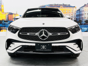 メルセデスベンツ GLCクーペ GLCクーペ220d 4MATIC(ISG)AMG-L MP202401　サンルーフ/レザーエクスクルーシブパッケージ/ブルメスター/AMGラインパッケージ/AppleCarPlay/ヘッドアップディスプレイ/アダプティブクルーズコントロール/ブラインドスポットモニタ/シートヒーター/パワーシート 中古車