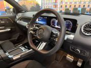 メルセデスベンツ GLB 200d 4MATIC AMGラインPKG 4WD 中古車