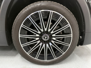 メルセデスベンツ GLB 200d 4MATIC AMGラインPKG 4WD 中古車