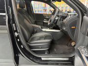 メルセデスベンツ GLB 200d 4MATIC AMGラインPKG 4WD 中古車