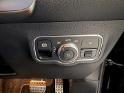 メルセデスベンツ GLB 200d 4MATIC AMGラインPKG 4WD 中古車