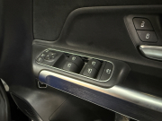 メルセデスベンツ GLB 200d 4MATIC AMGラインPKG 4WD 中古車