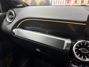 メルセデスベンツ GLB 200d 4MATIC AMGラインPKG 4WD 中古車