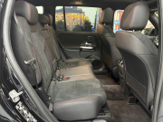 メルセデスベンツ GLB 200d 4MATIC AMGラインPKG 4WD 中古車